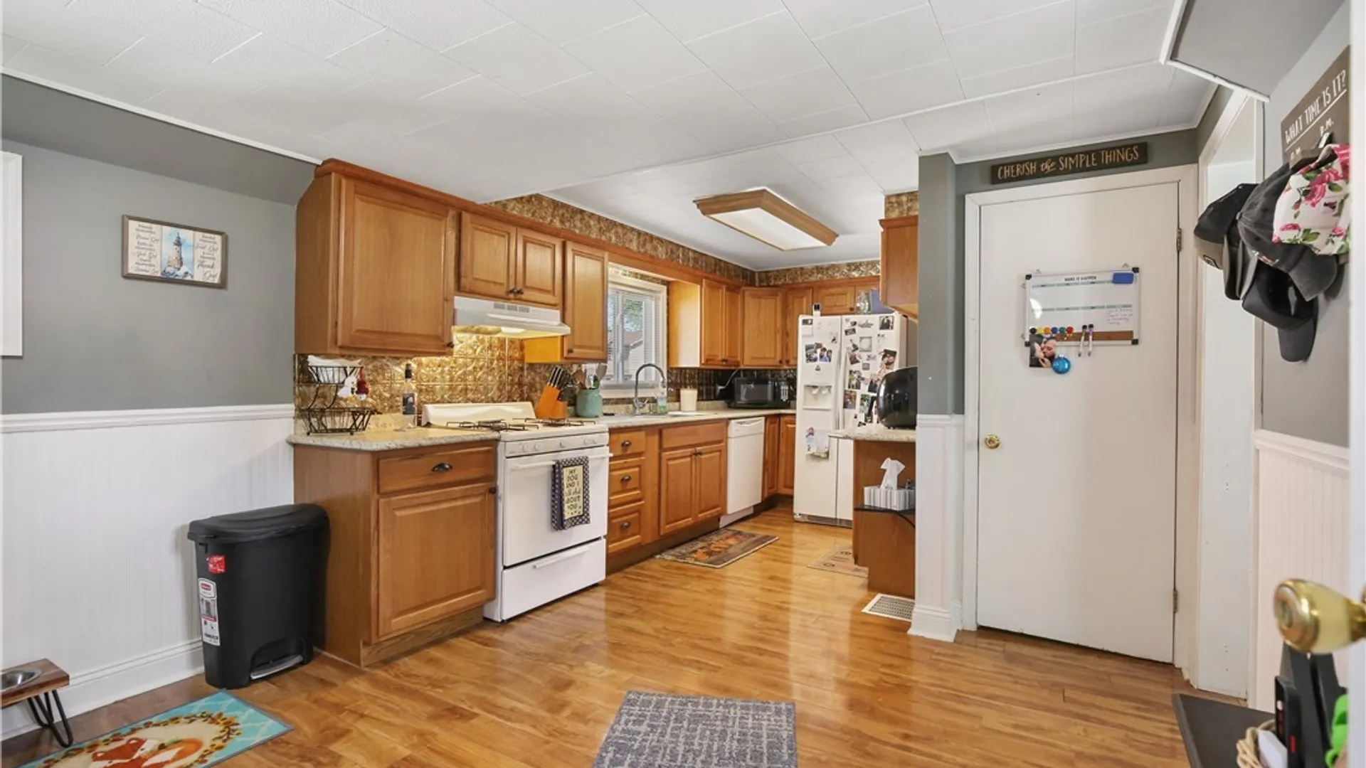 Property at 615 Matty Avenue, Salina, NY 13211 3