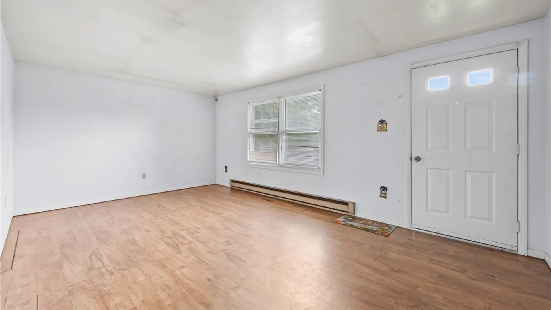 Property at 101 Stevens Place, Syracuse, NY 13210 4
