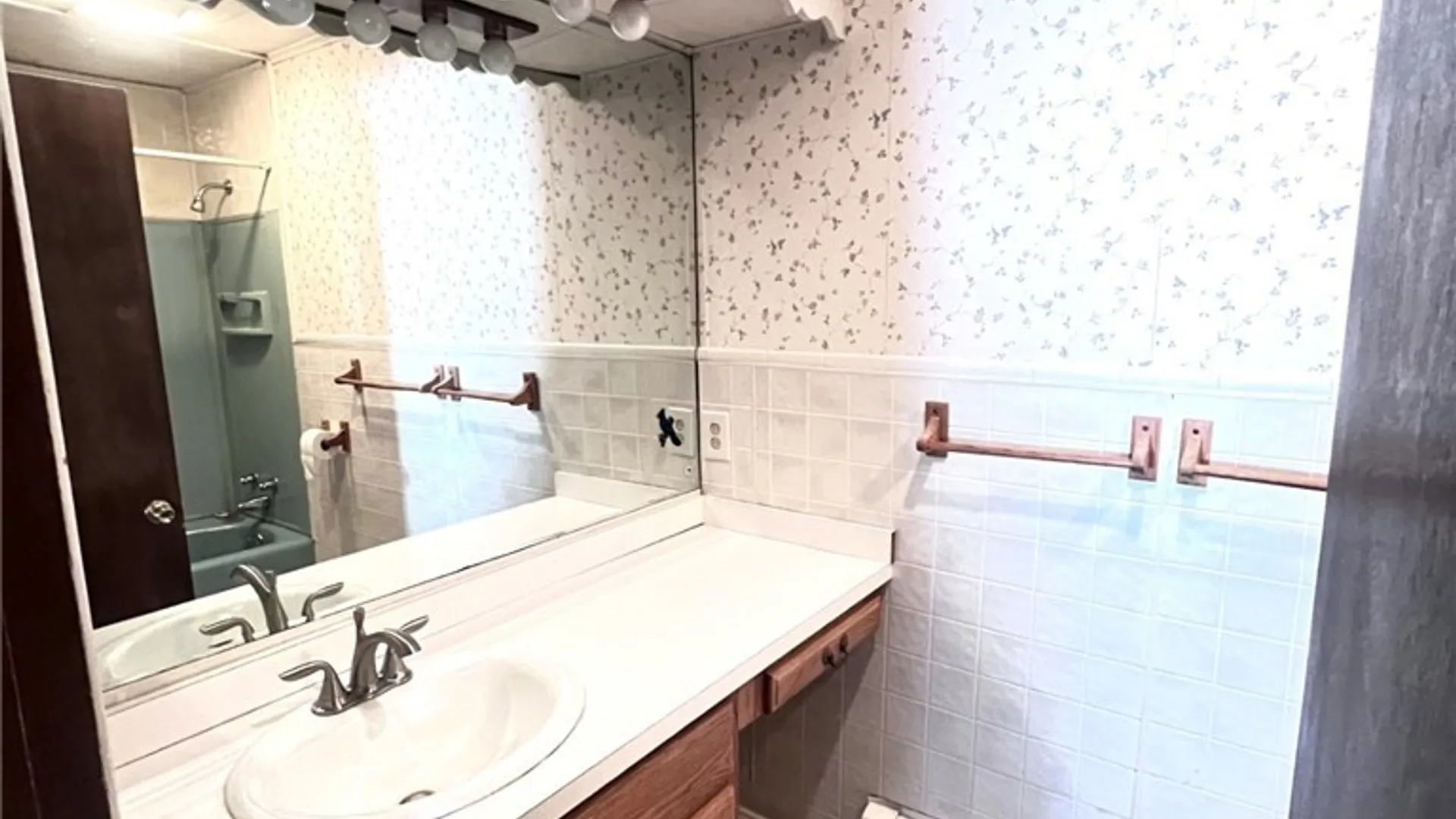 Property at 315 Summit Avenue, Jamestown, NY 14701 17