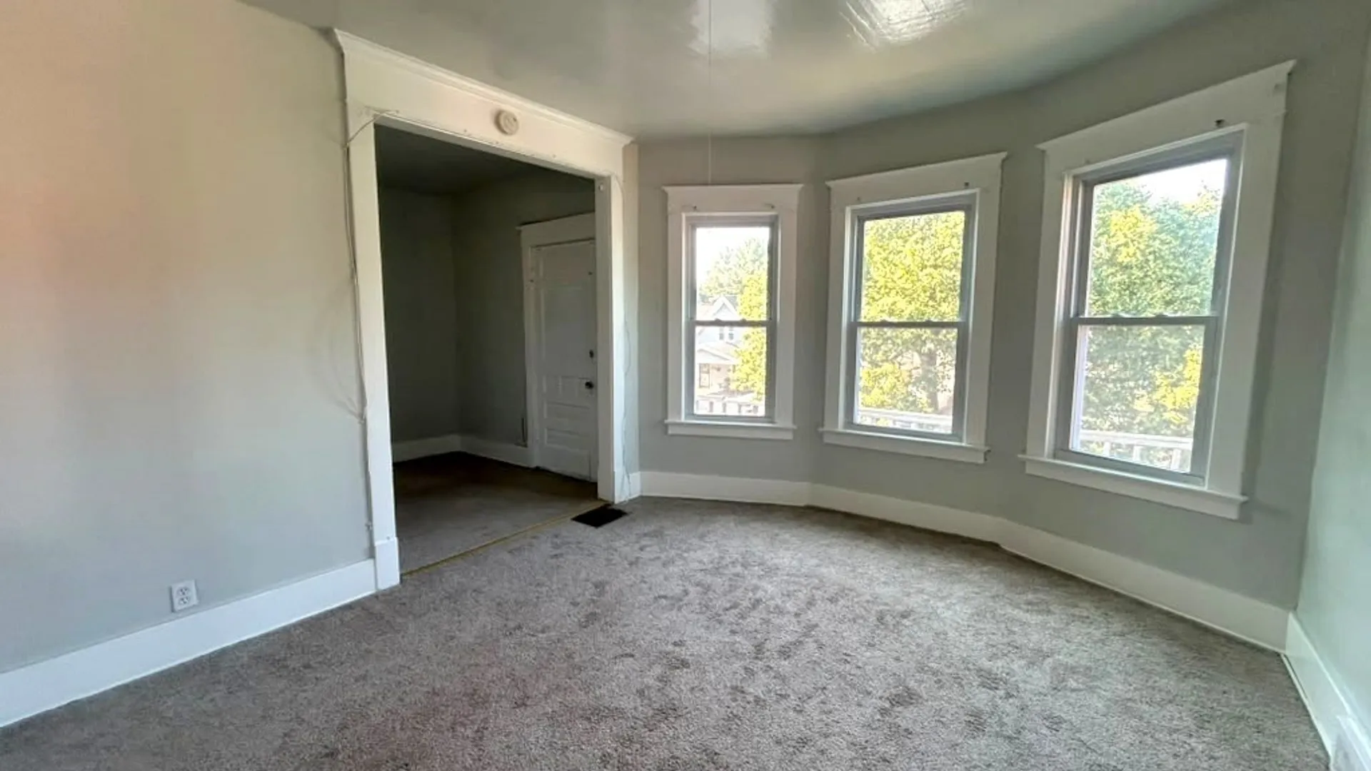 Property at 39 Frankfort Avenue, Buffalo, NY 14211 4