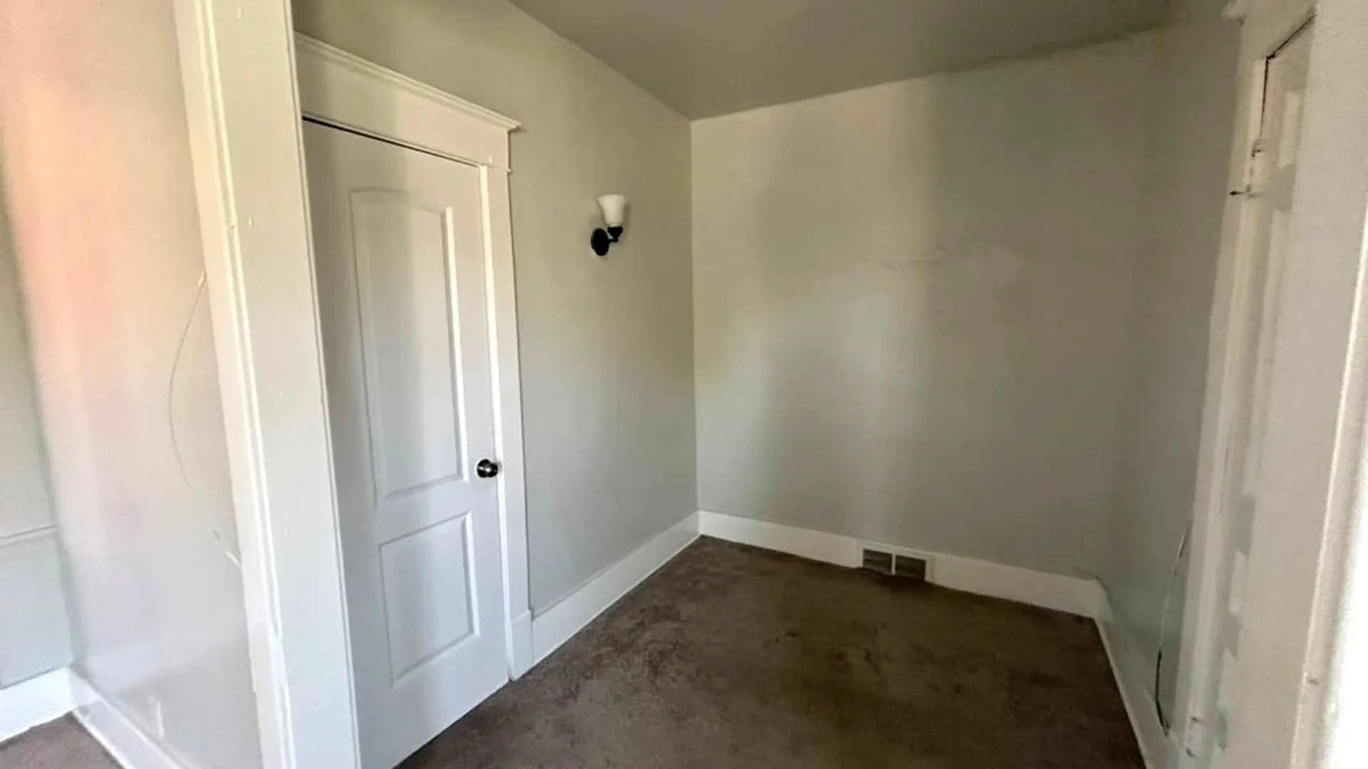 Property at 39 Frankfort Avenue, Buffalo, NY 14211 8
