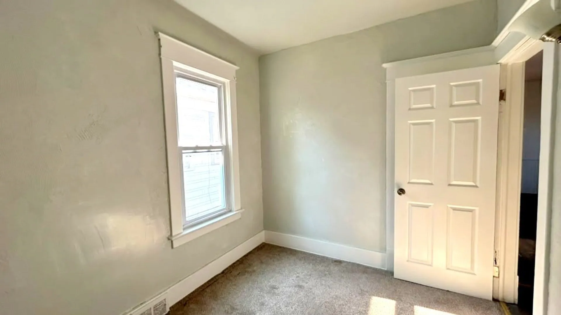 Property at 39 Frankfort Avenue, Buffalo, NY 14211 18