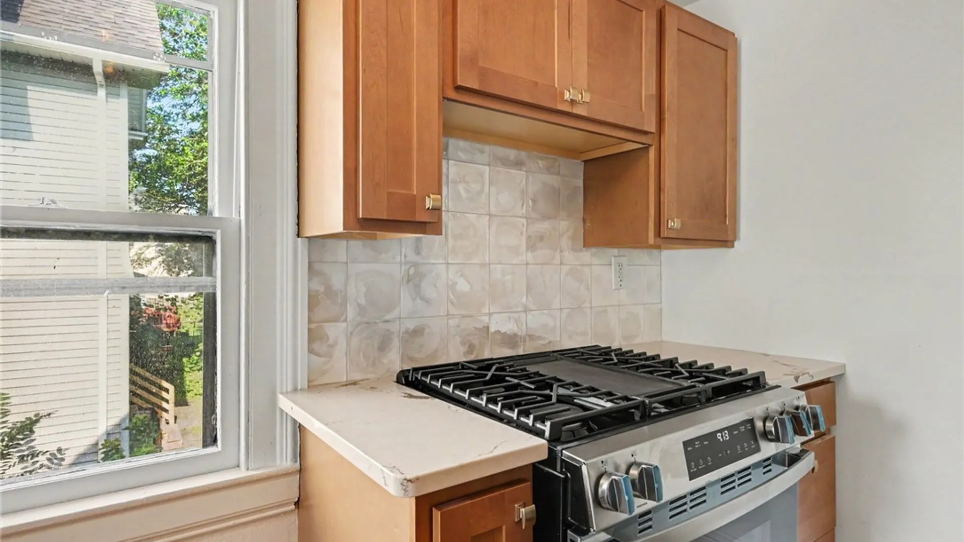 Property at 54 Sanford St B (Upper), Rochester, NY 14620 11