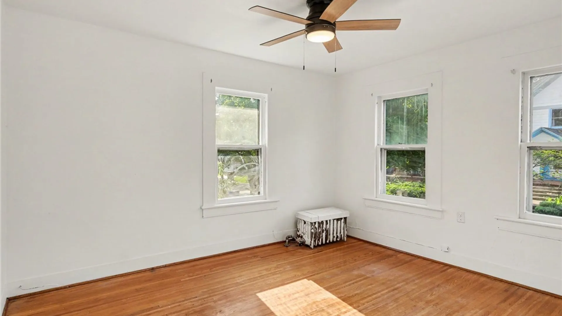 Property at 54 Sanford St B (Upper), Rochester, NY 14620 14