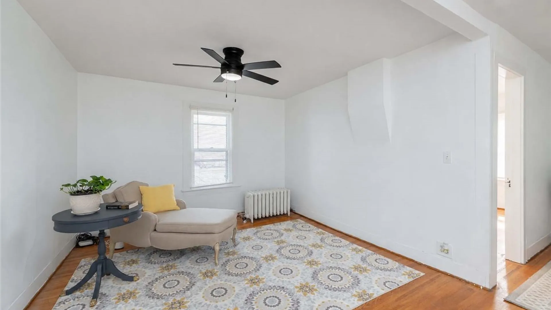 Property at 54 Sanford St B (Upper), Rochester, NY 14620 4
