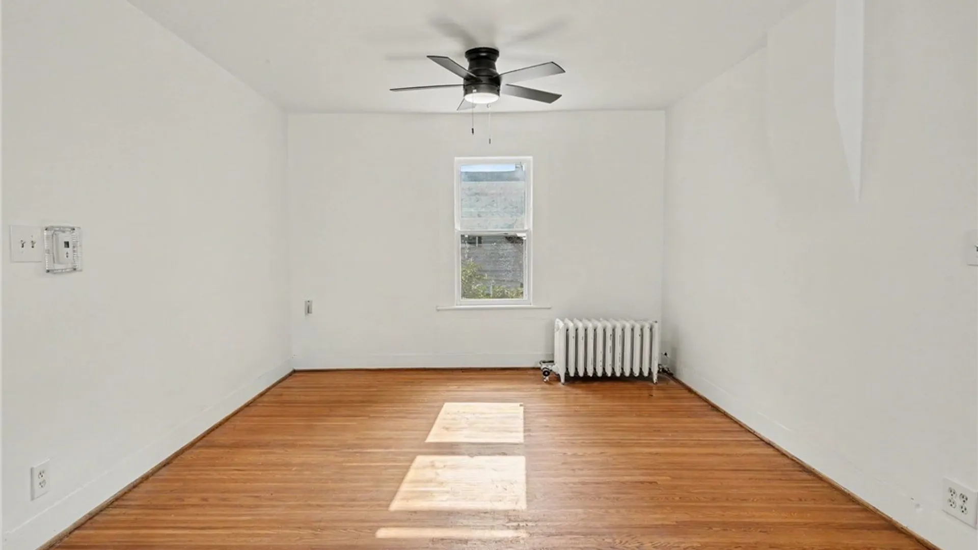 Property at 54 Sanford St B (Upper), Rochester, NY 14620 5