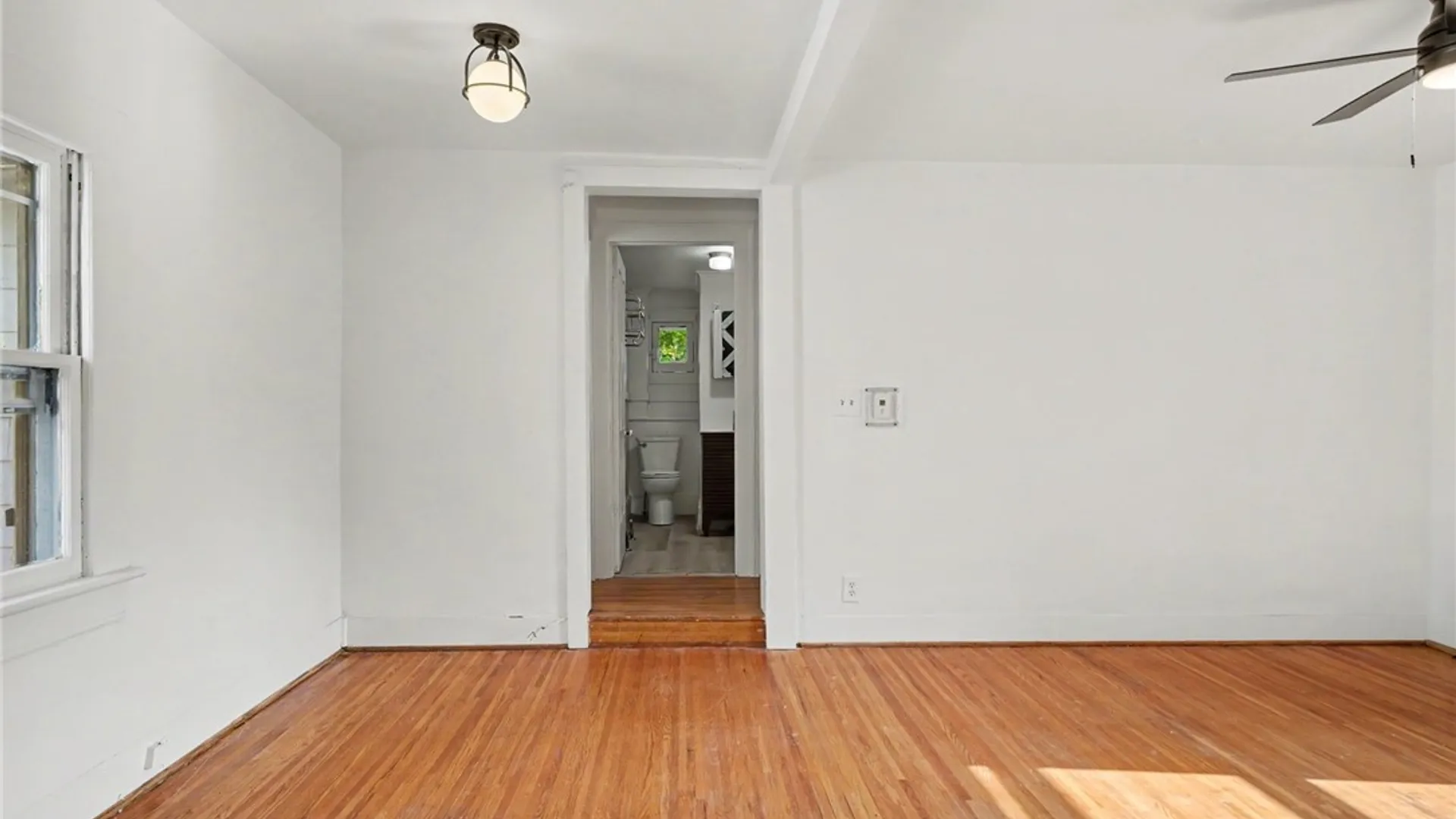 Property at 54 Sanford St B (Upper), Rochester, NY 14620 6