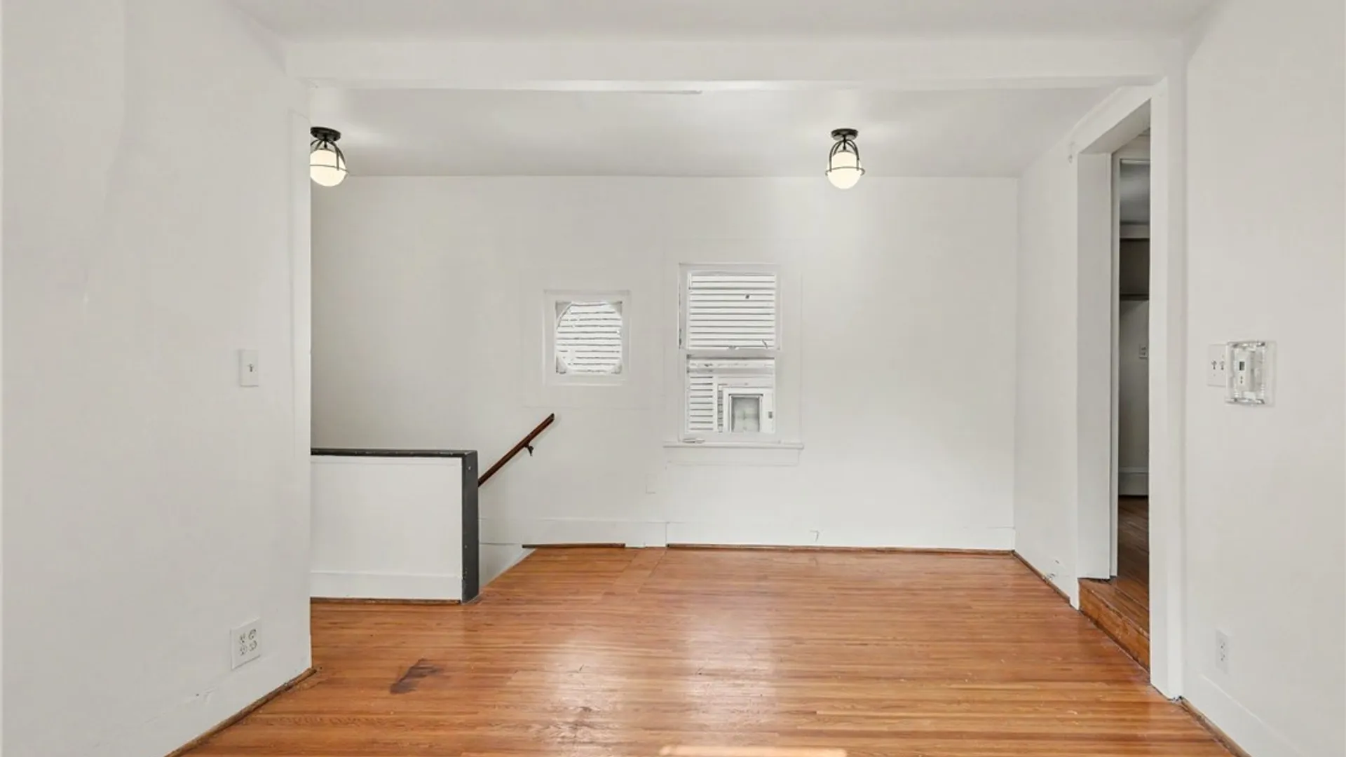 Property at 54 Sanford St B (Upper), Rochester, NY 14620 8