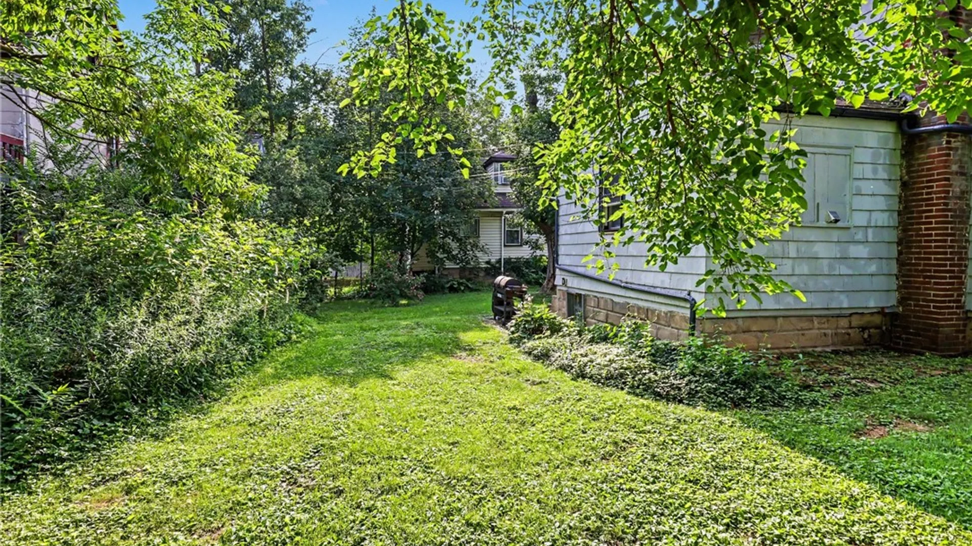 Property at 54 Sanford St B (Upper), Rochester, NY 14620 18