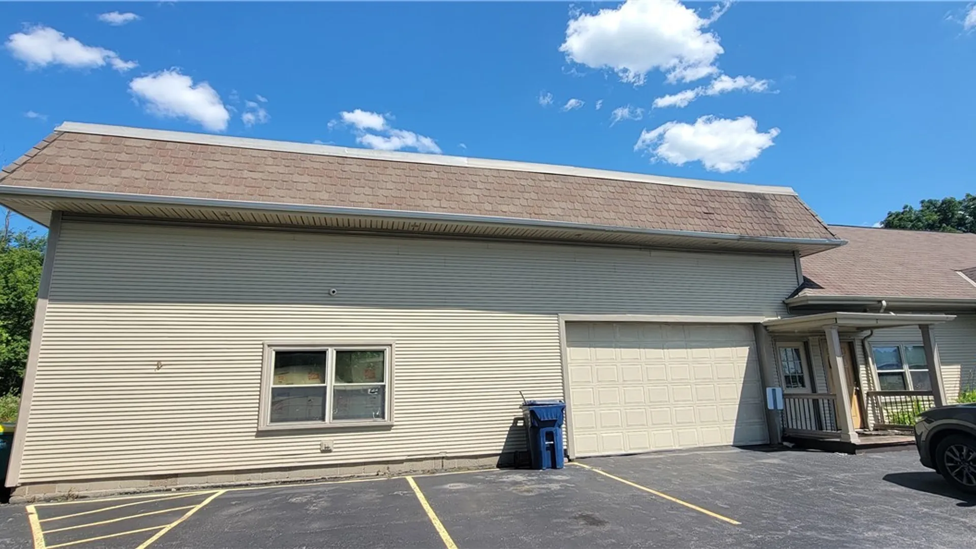 Property at 6945 Lincoln Avenue Extension, Lockport Town, NY 14094 4