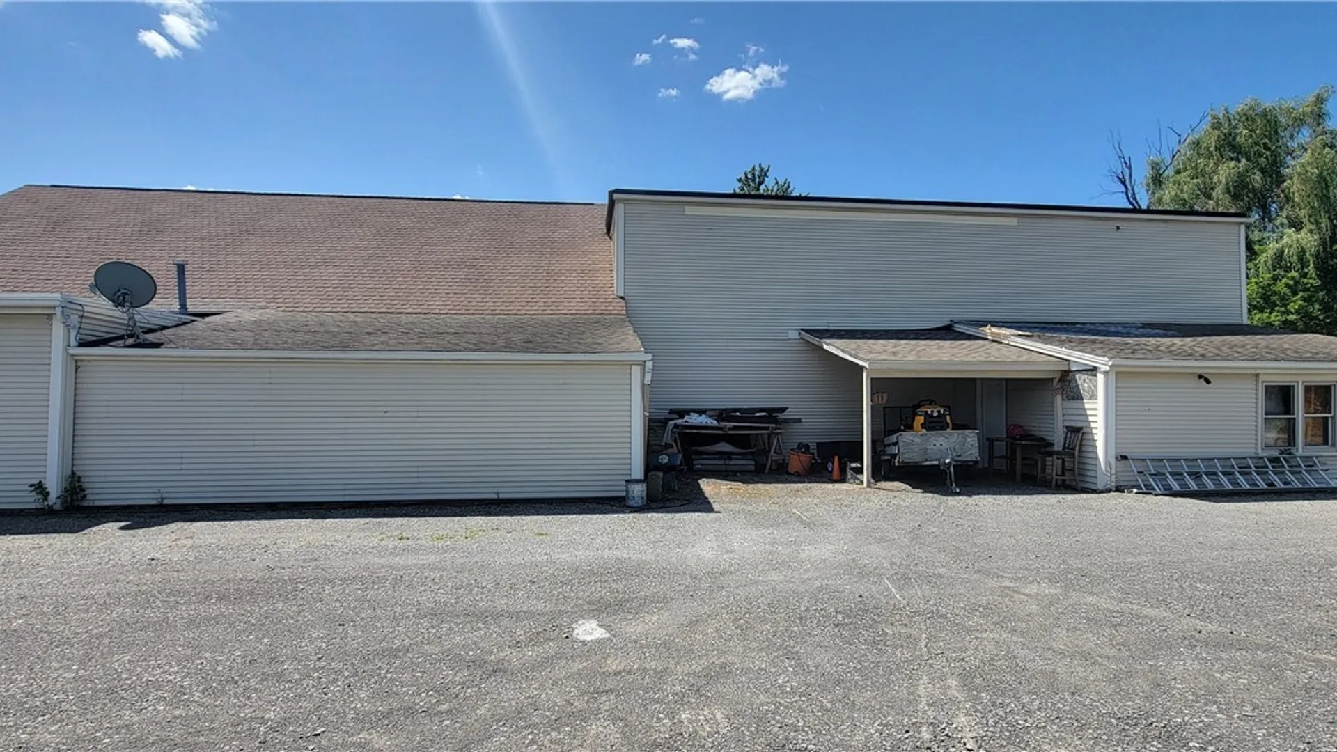 Property at 6945 Lincoln Avenue Extension, Lockport Town, NY 14094 5