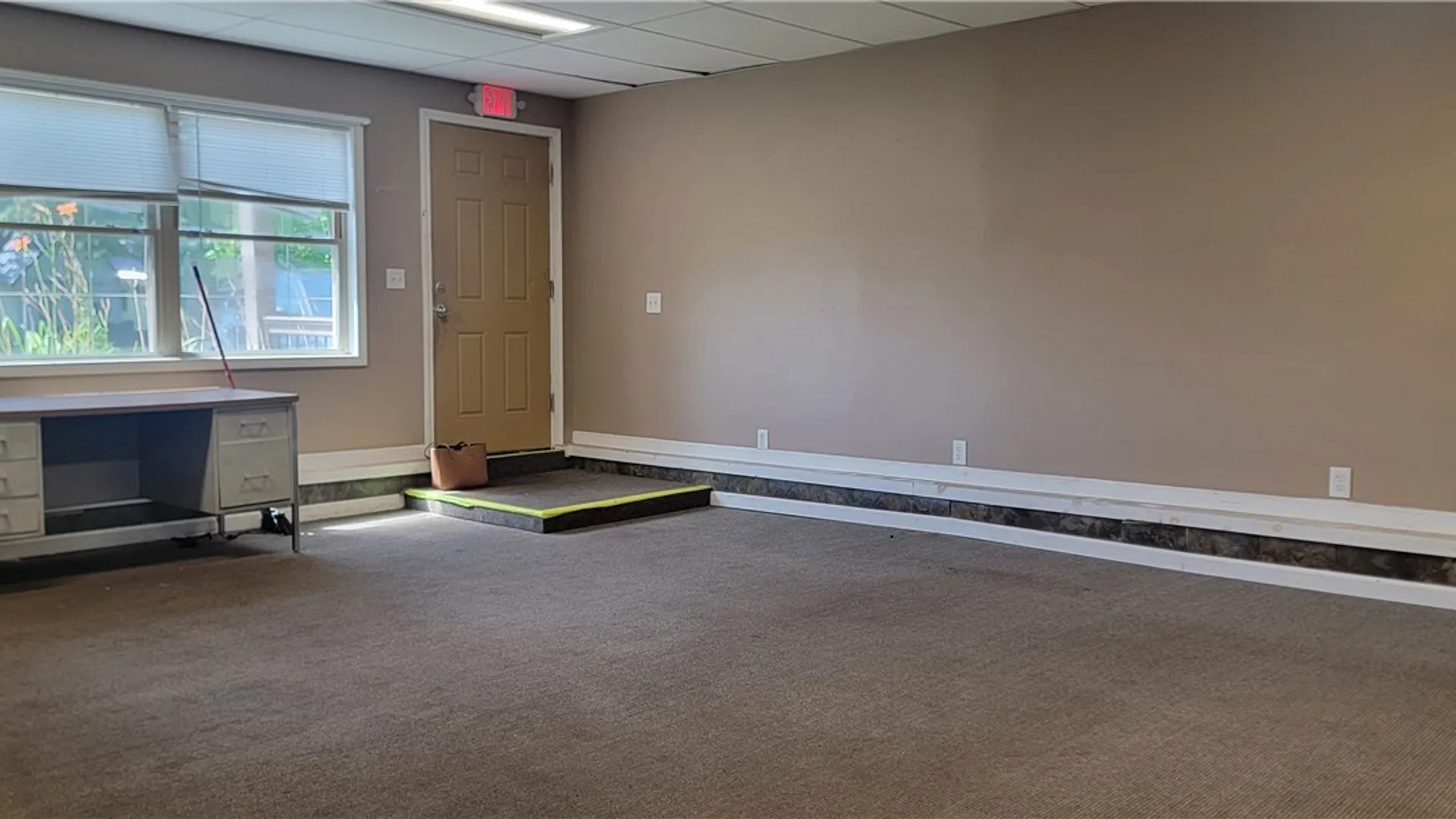 Property at 6945 Lincoln Avenue Extension, Lockport Town, NY 14094 7
