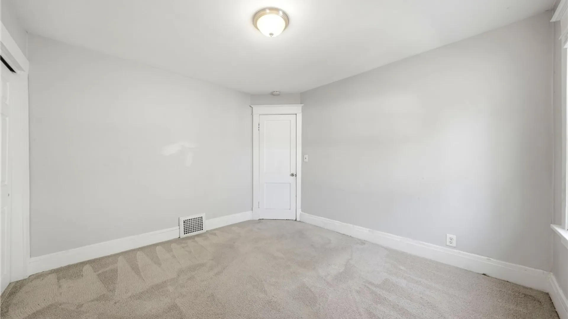 Property at 51 Delwood Road, Tonawanda, NY 14217 11