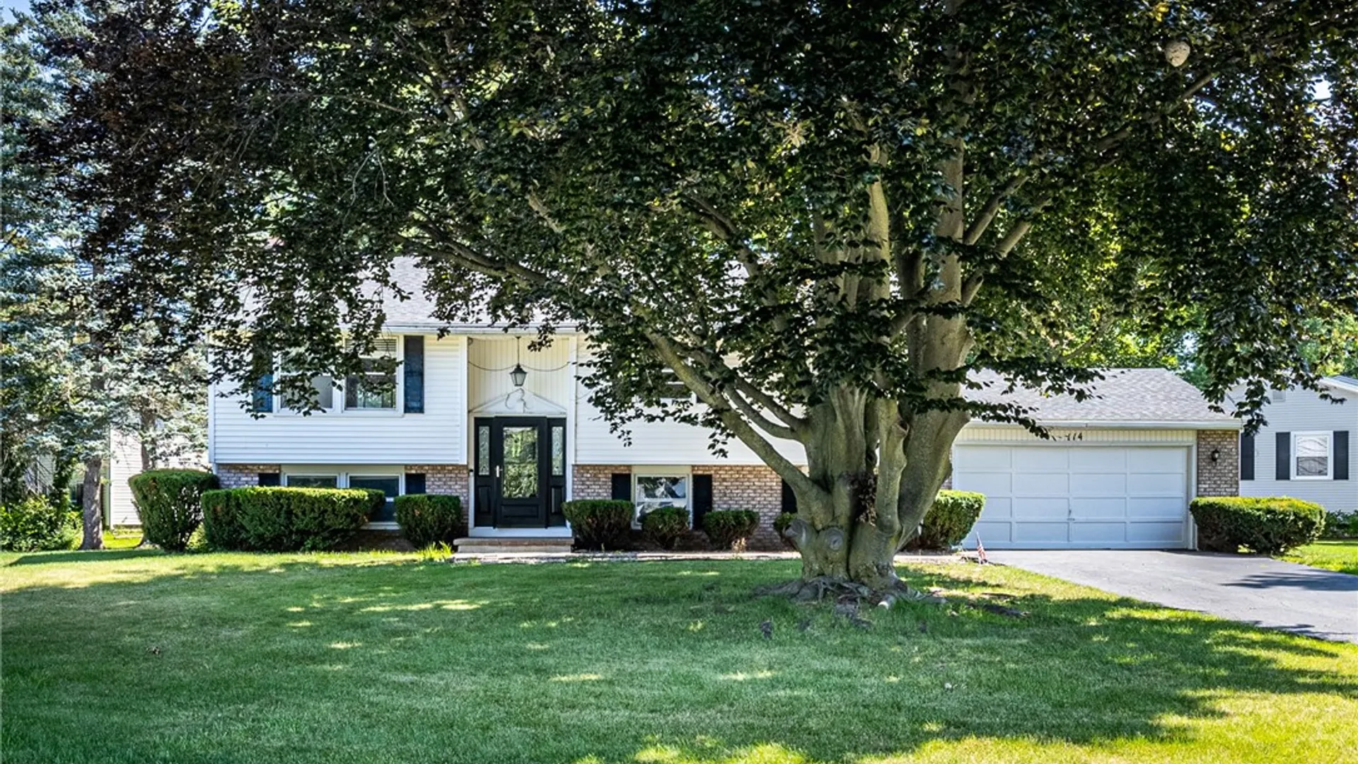 Property at 114 Saddlehorn Drive, Greece, NY 14626 2