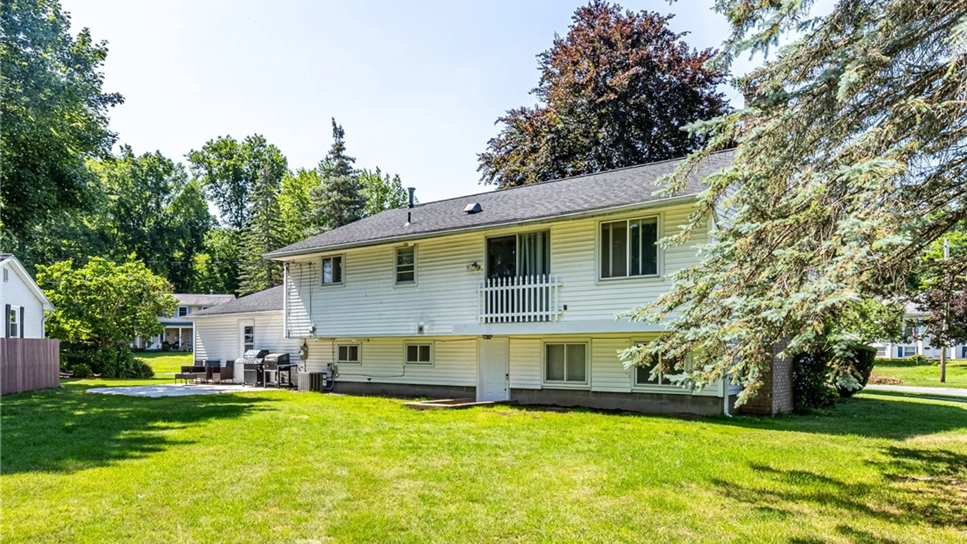 Property at 114 Saddlehorn Drive, Greece, NY 14626 41