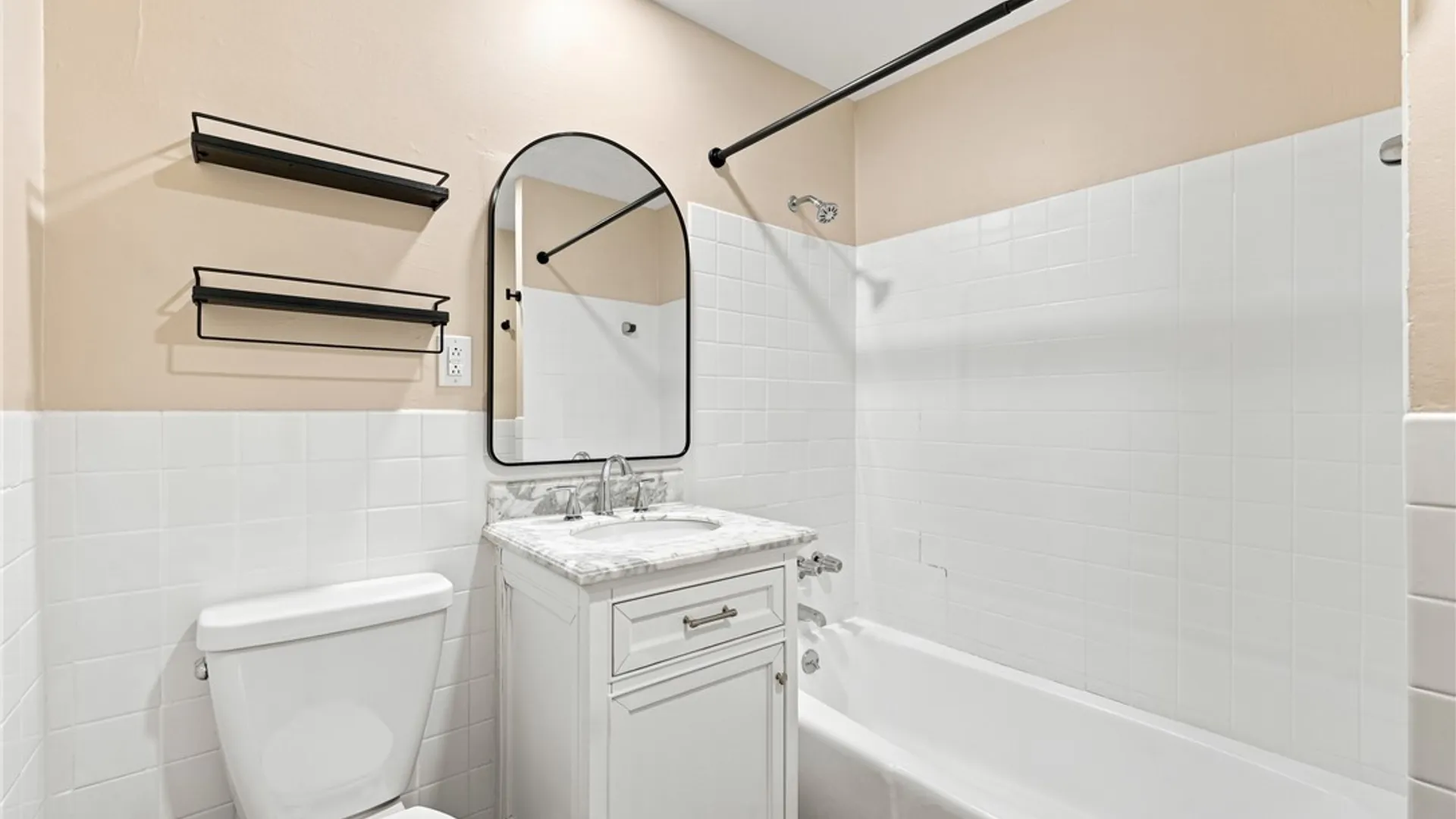 Property at 533 Euclid Avenue, North Tonawanda, NY 14120 14