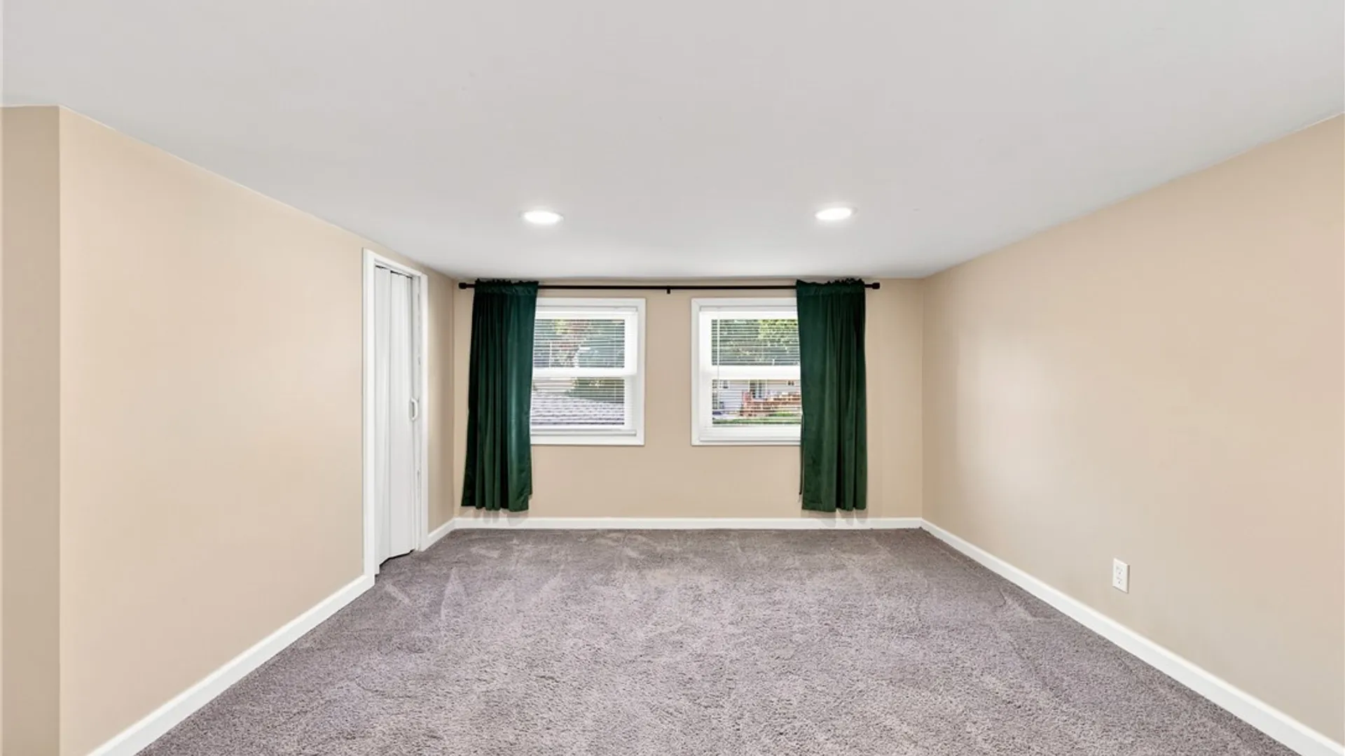 Property at 533 Euclid Avenue, North Tonawanda, NY 14120 19