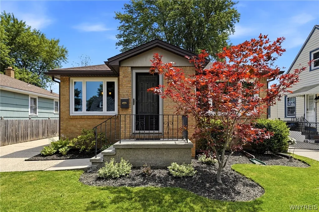 Property at 283 Wilmington Avenue, Tonawanda, NY 14150