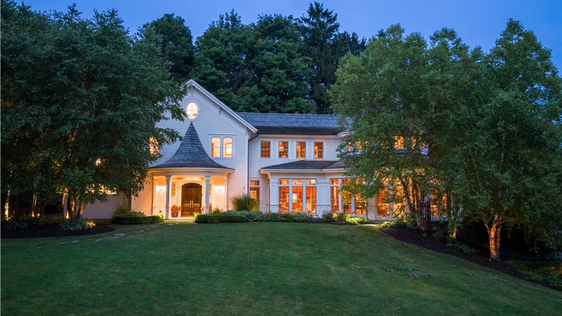 Property at 102 E Genesee Street, Skaneateles, NY 13152 4