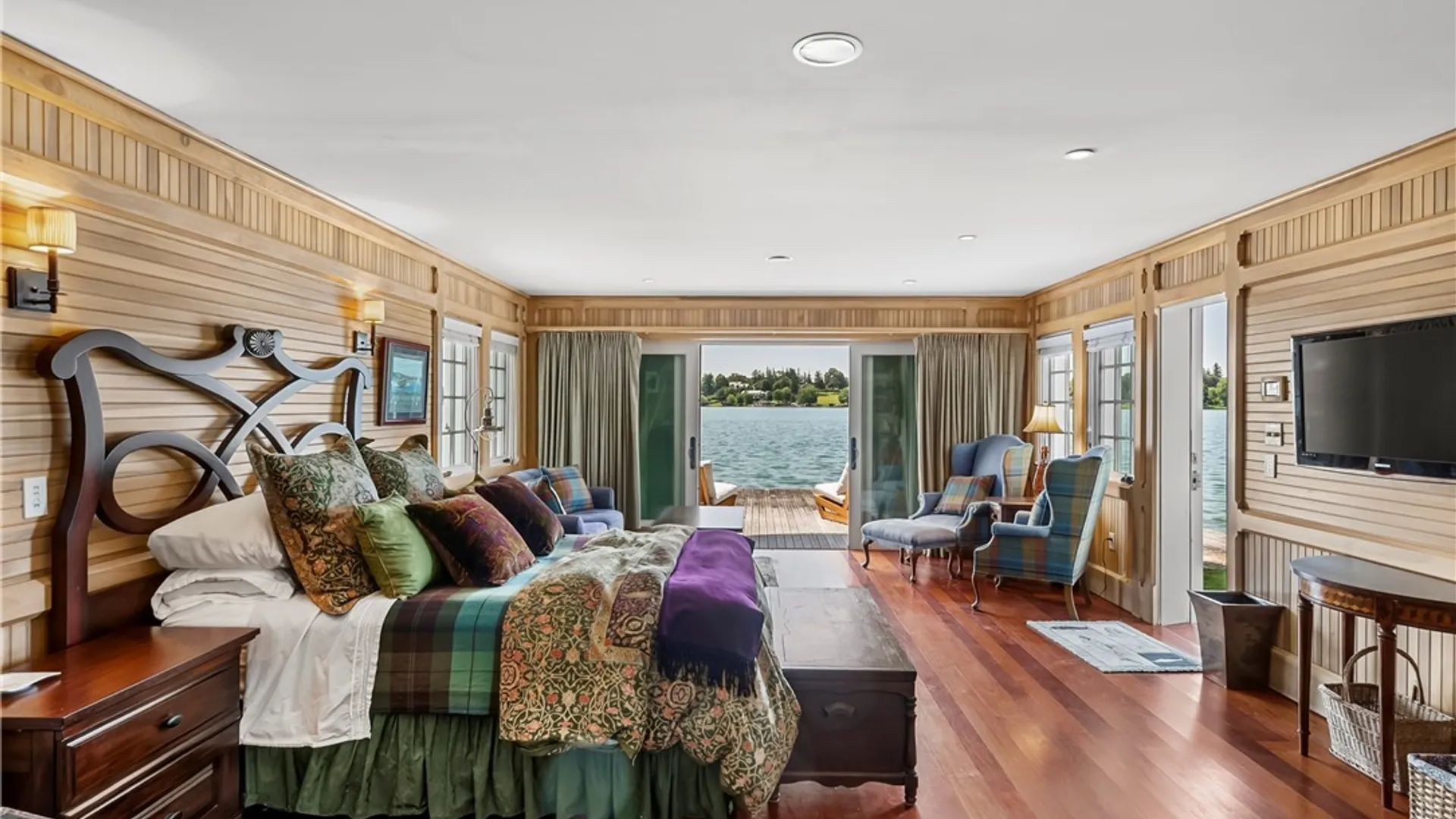 Property at 102 E Genesee Street, Skaneateles, NY 13152 44