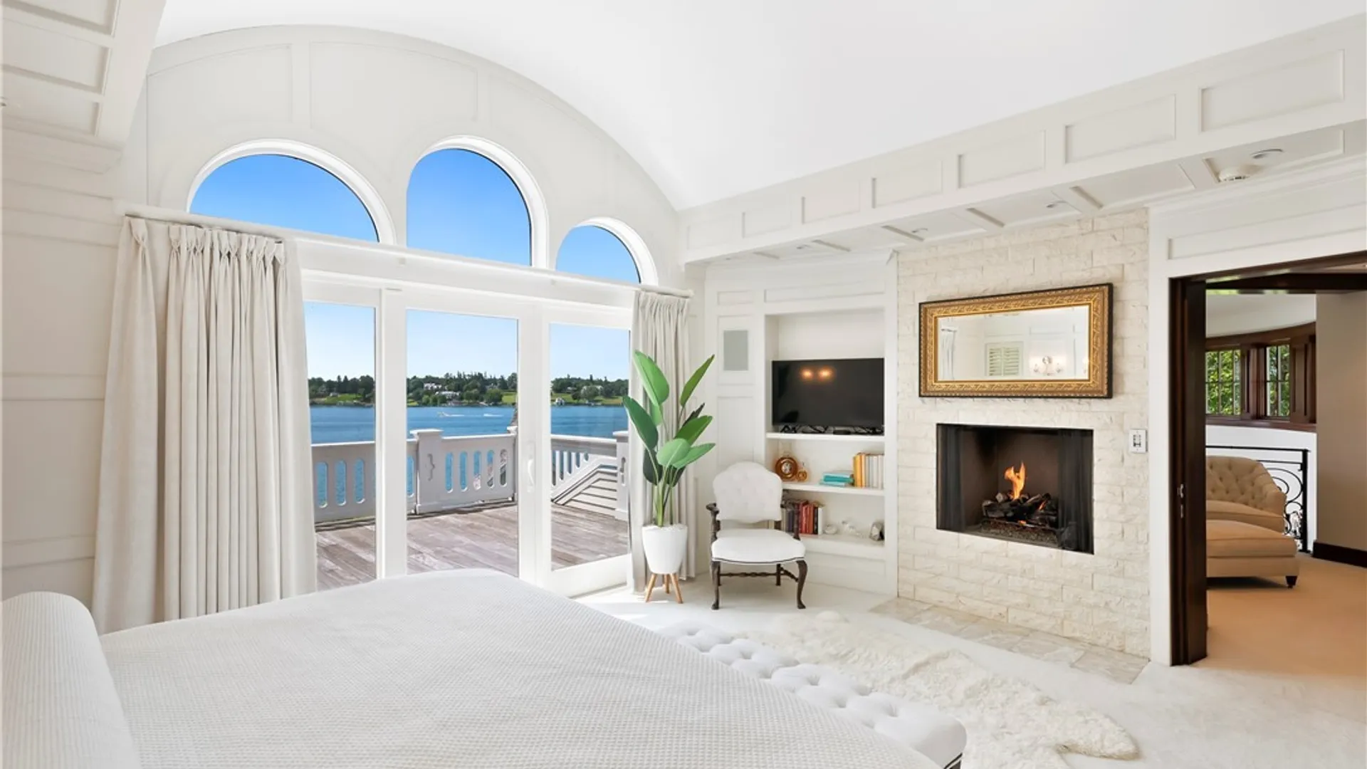 Property at 102 E Genesee Street, Skaneateles, NY 13152 29