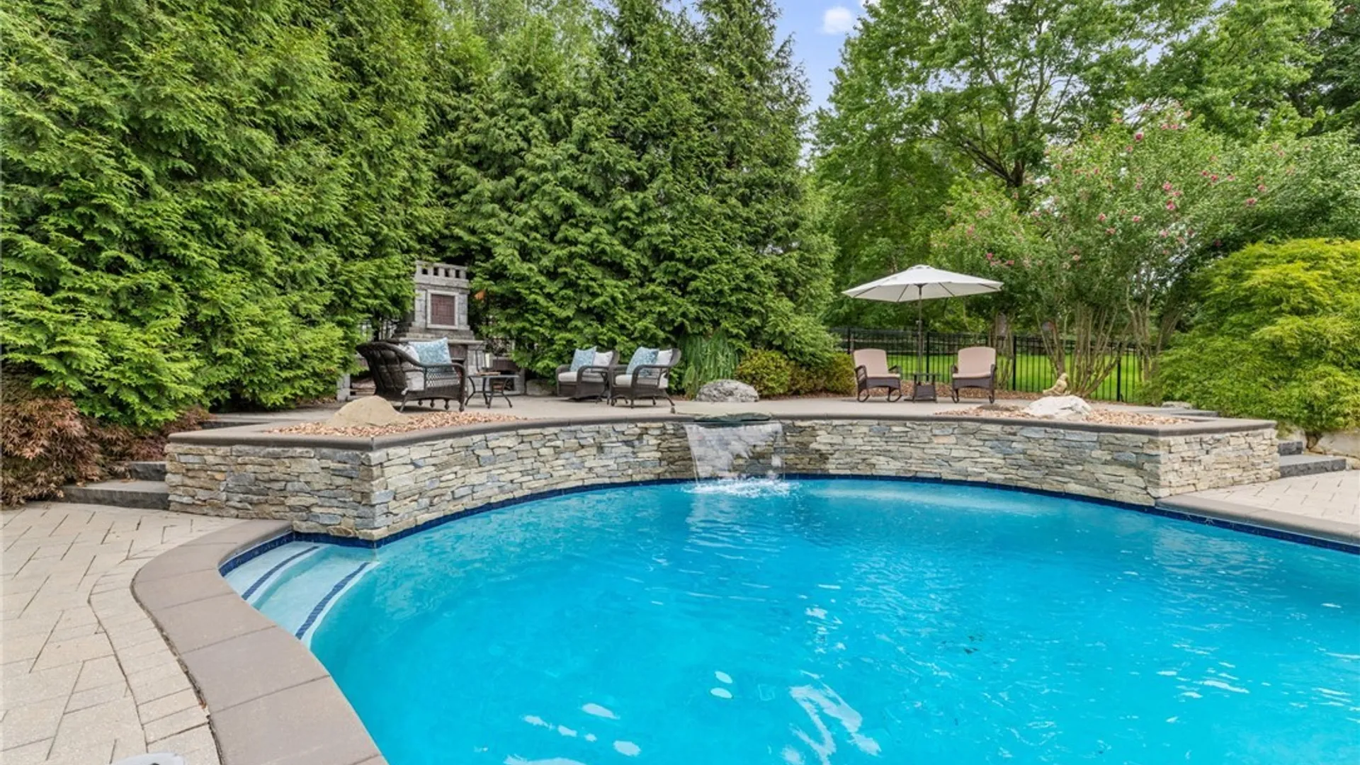 Property at 7951 Oak Brook Circle, Victor, NY 14534 43