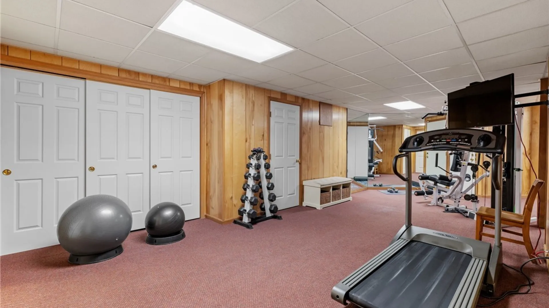 Property at 7951 Oak Brook Circle, Victor, NY 14534 40
