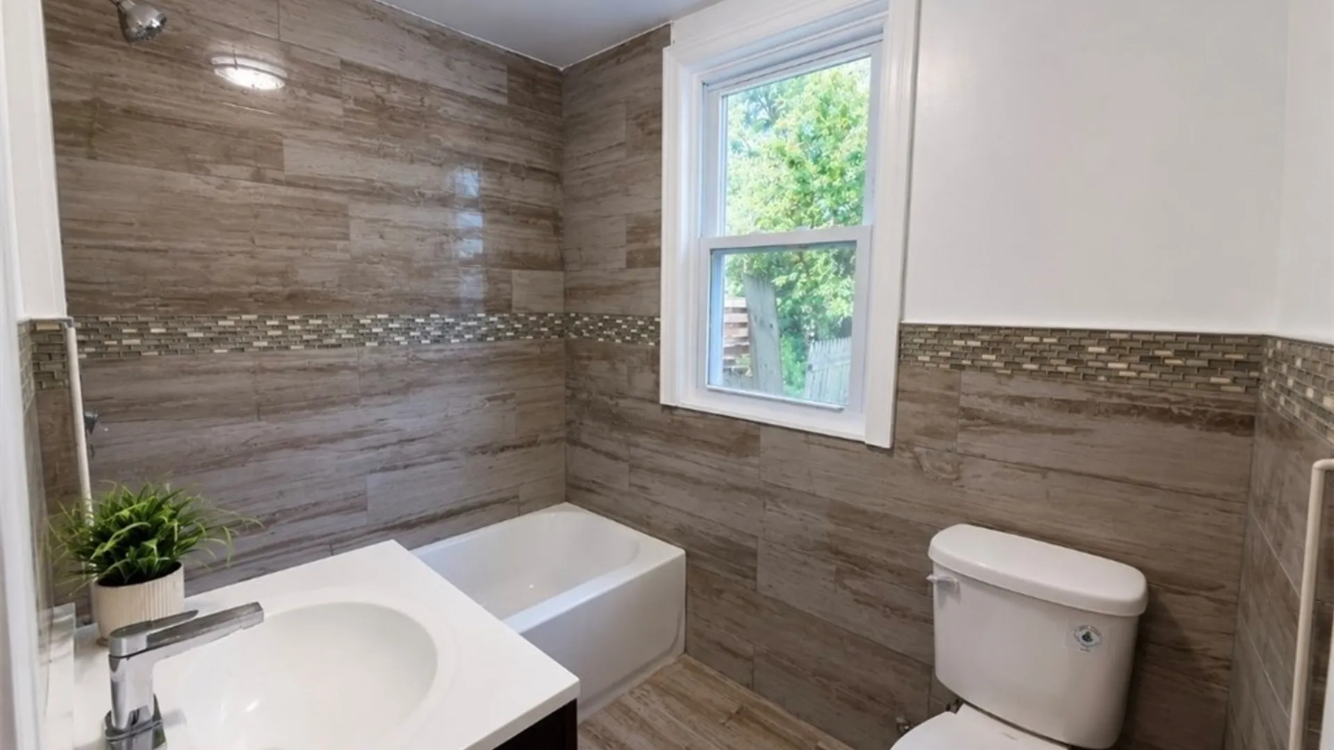 Property at 31 Weber Avenue, Buffalo, NY 14215 4