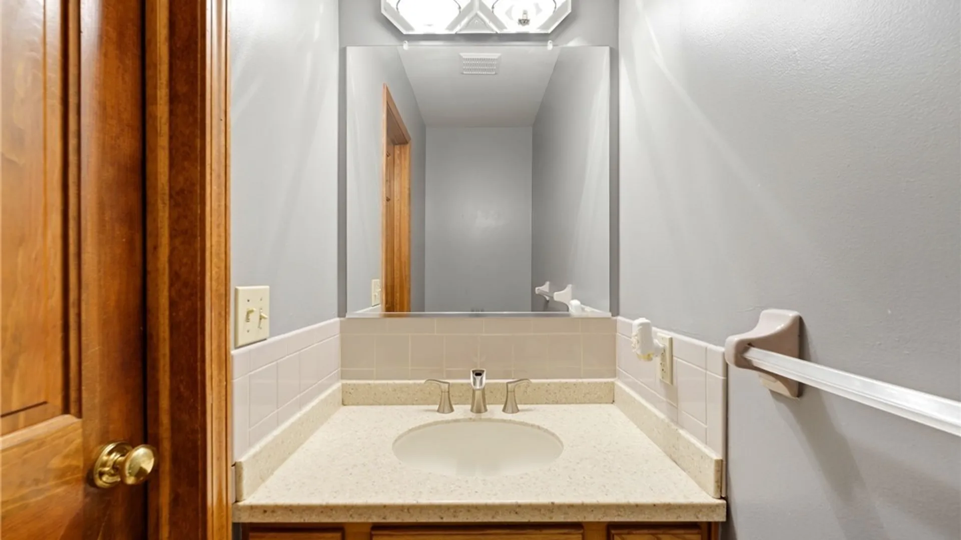 Property at 29 Continental Drive, Lockport City, NY 14094 25