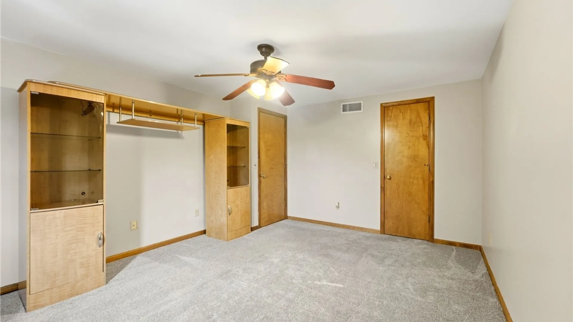 Property at 29 Continental Drive, Lockport City, NY 14094 35