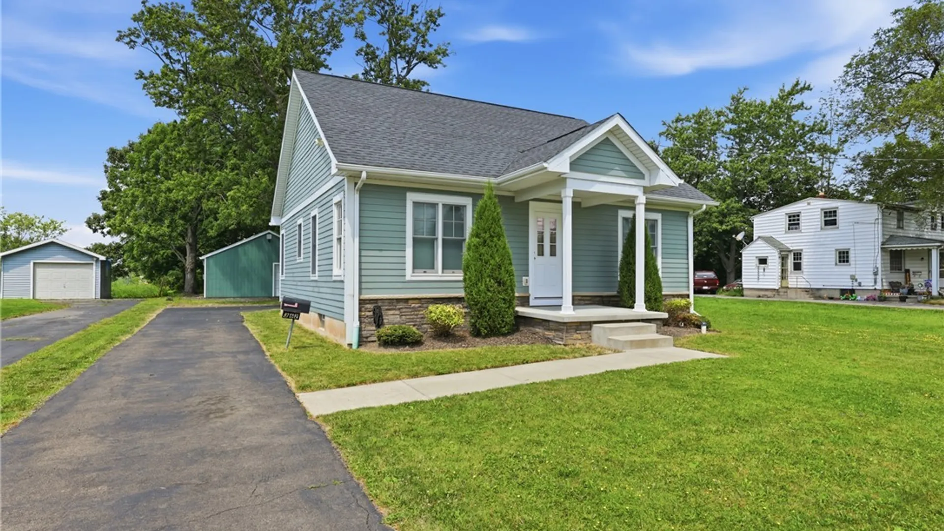 Property at 362 Beach Road, Cheektowaga, NY 14225 2
