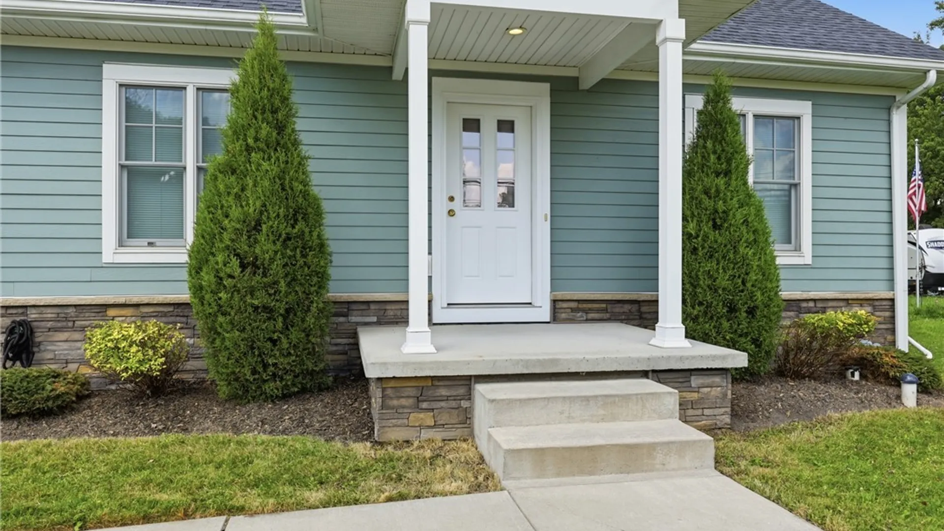 Property at 362 Beach Road, Cheektowaga, NY 14225 3