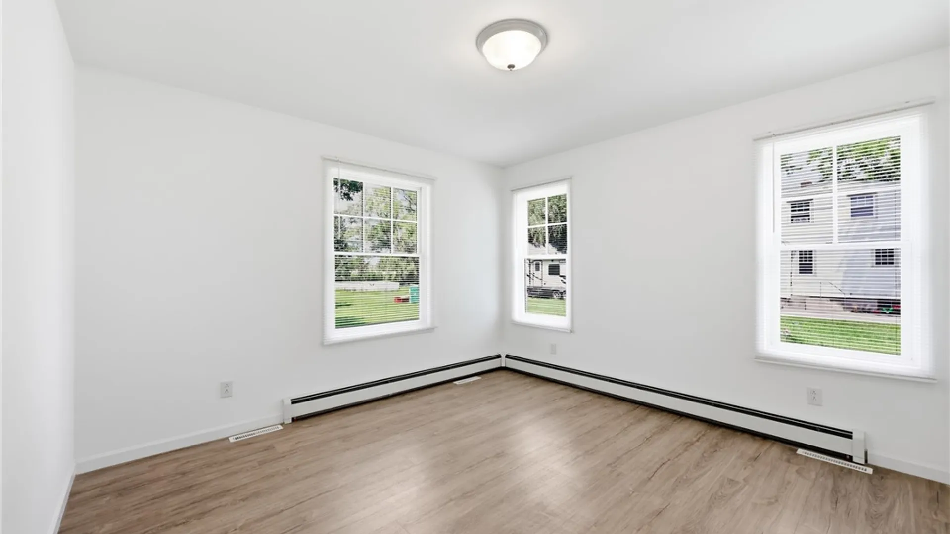 Property at 362 Beach Road, Cheektowaga, NY 14225 12