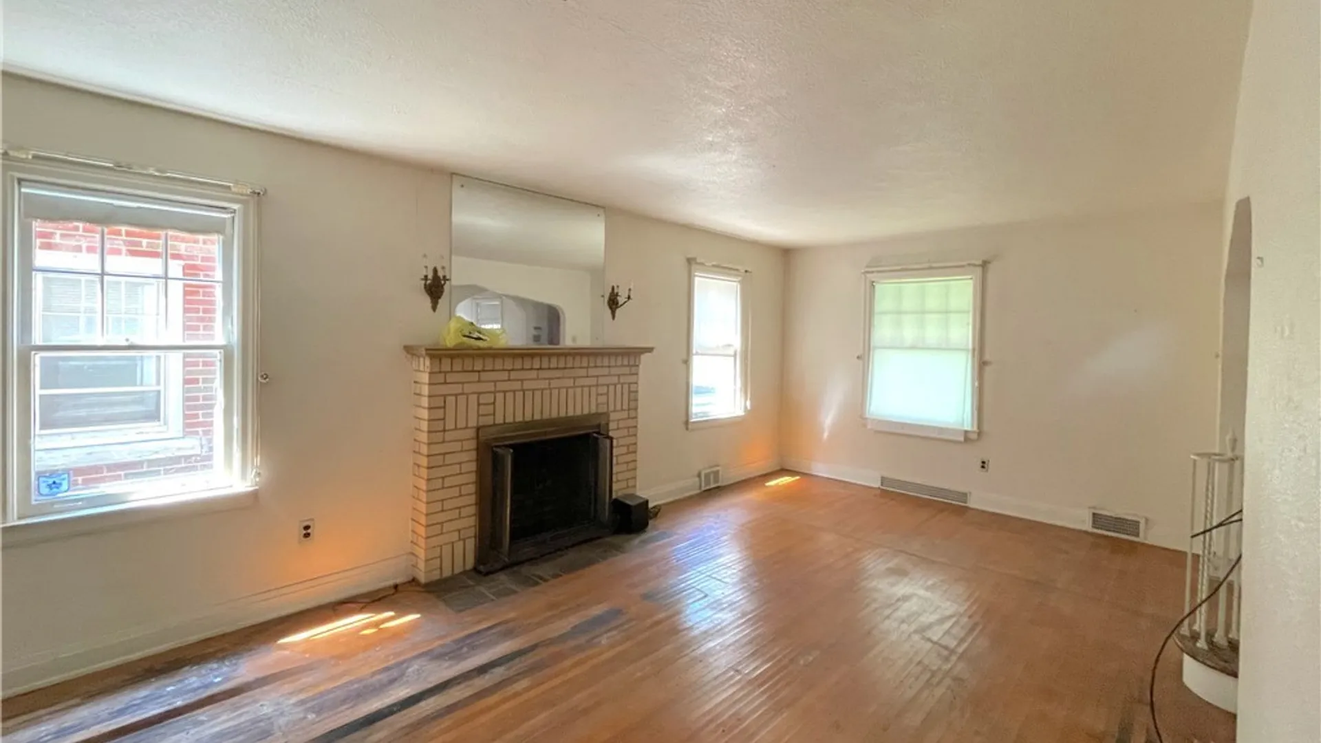 Property at 529 17th Street, Niagara Falls, NY 14301 6
