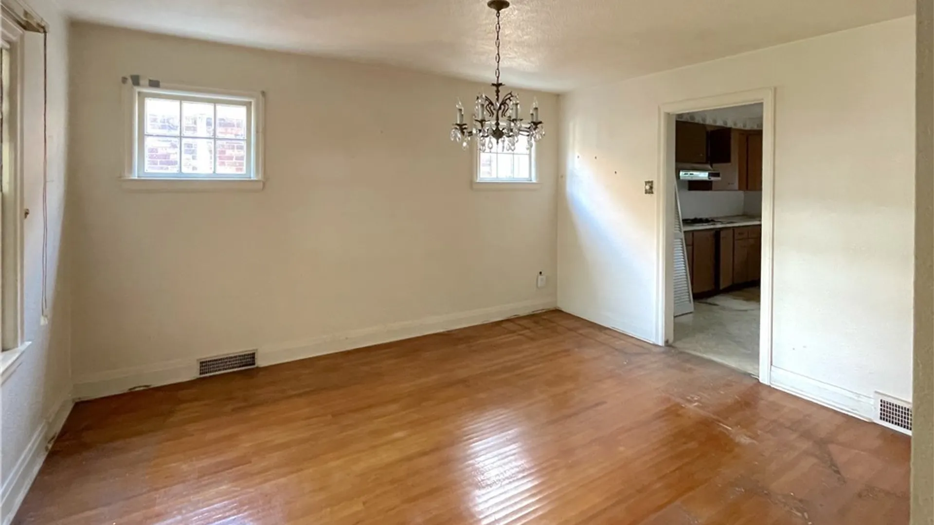 Property at 529 17th Street, Niagara Falls, NY 14301 10