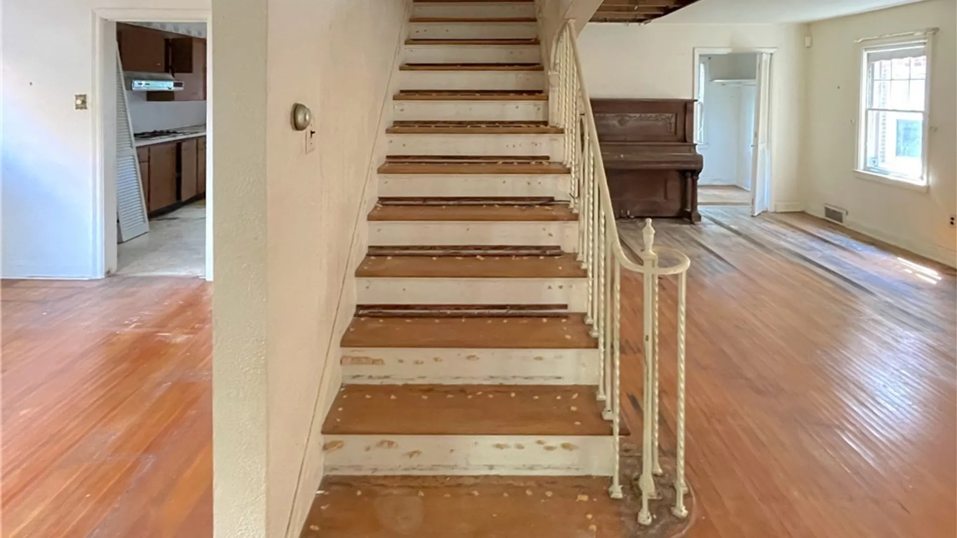 Property at 529 17th Street, Niagara Falls, NY 14301 17