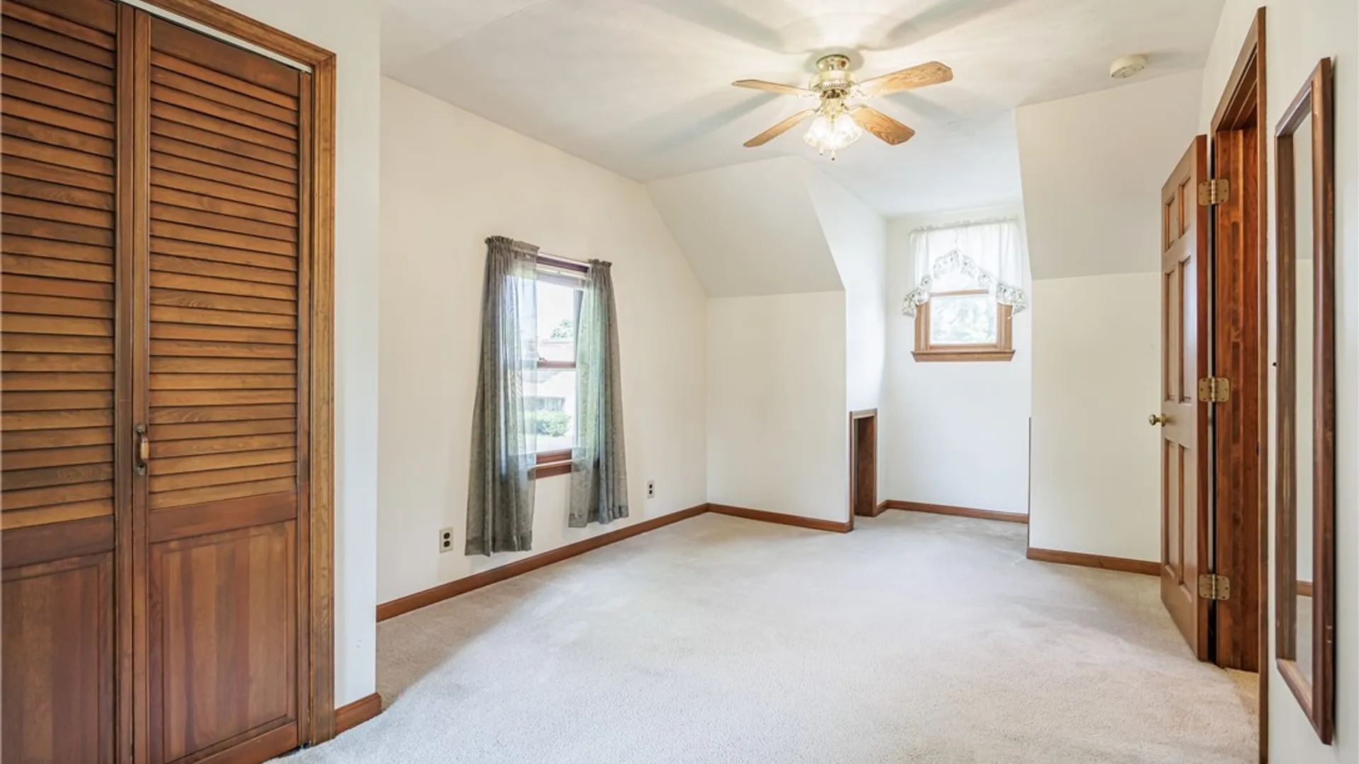 Property at 106 Mcclelland Street, Albion, NY 14411 16