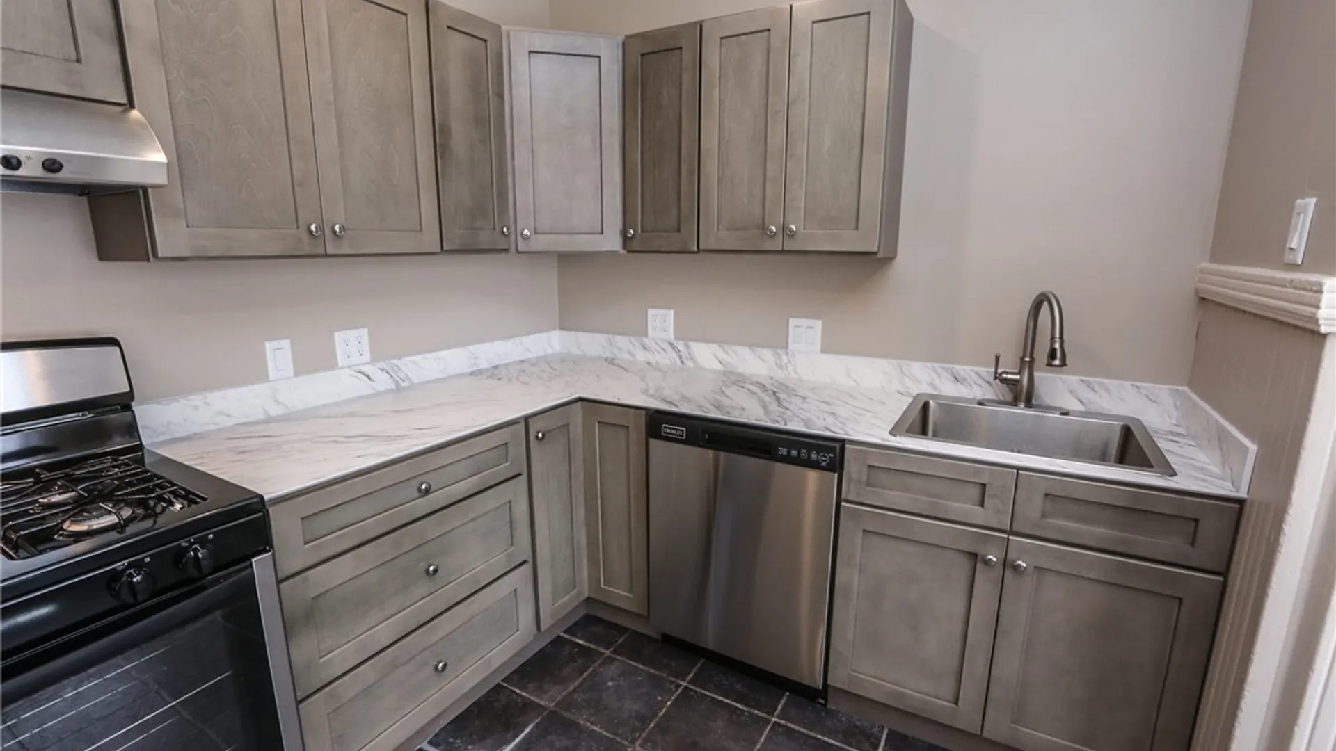Property at 739 University Avenue, Rochester, NY 14607 17