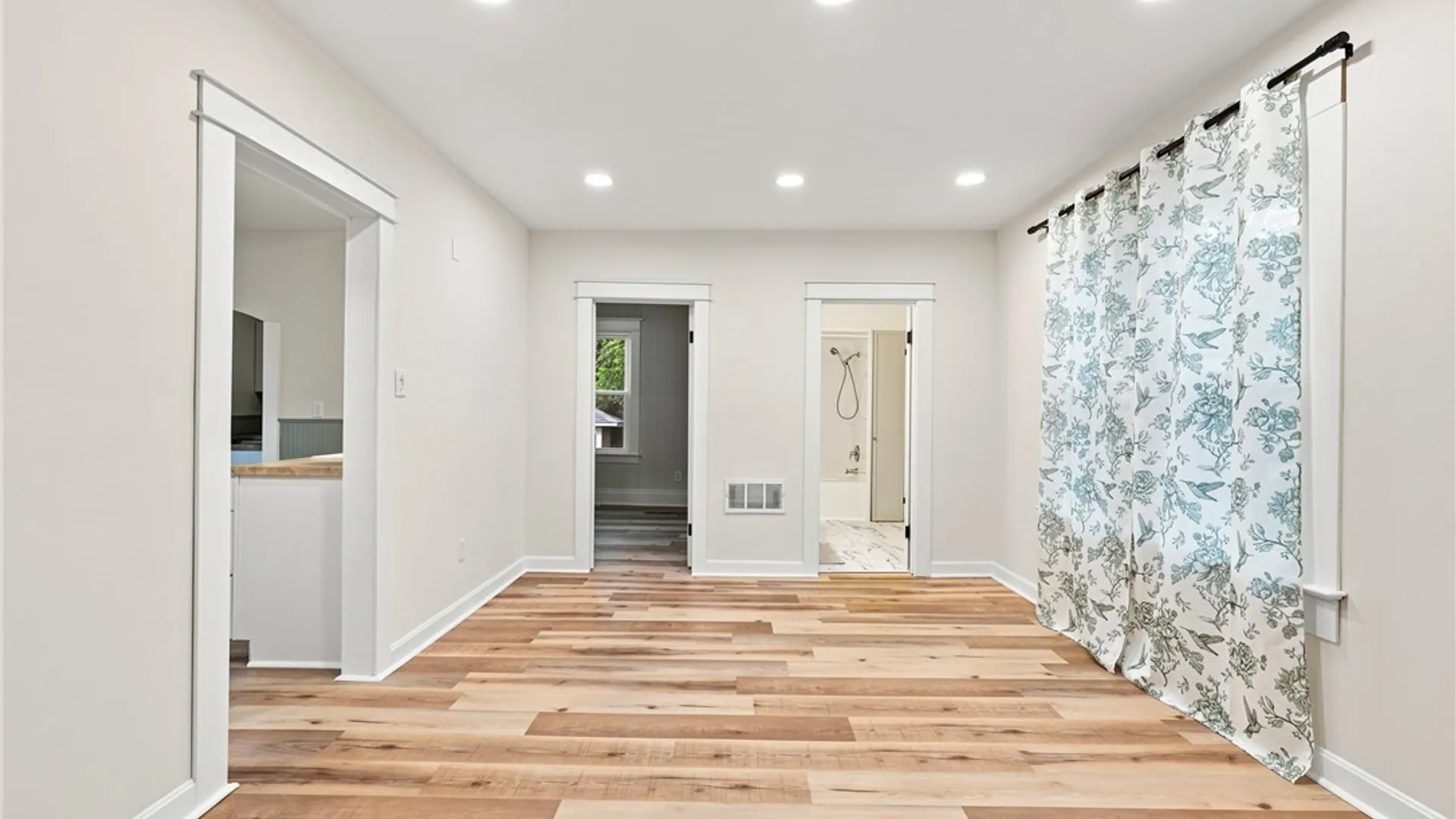 Property at 109 Victory Avenue, Lackawanna, NY 14218 8
