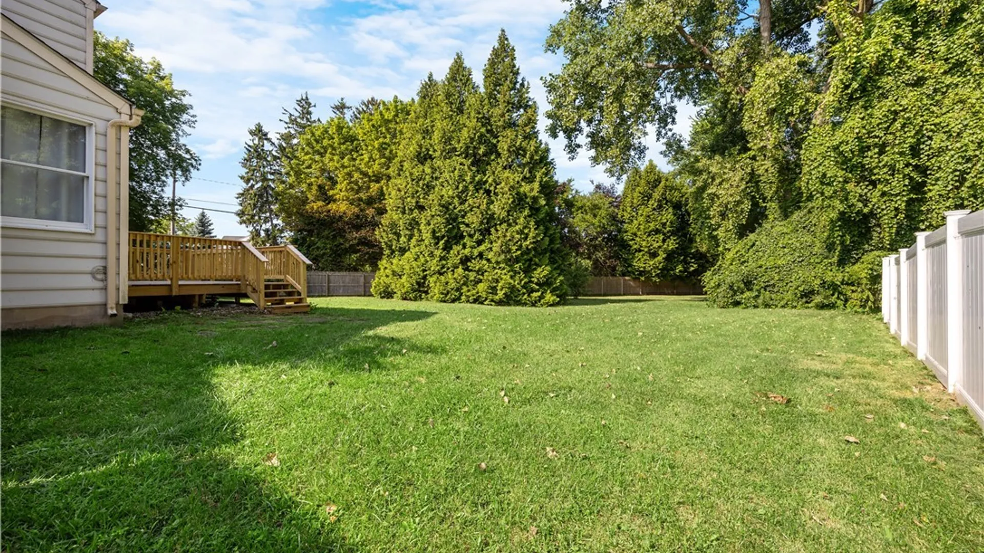 Property at 89 Inglesid Lane, Salina, NY 13090 42