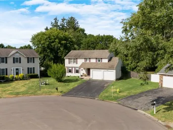 Property at 89 Inglesid Lane, Salina, NY 13090