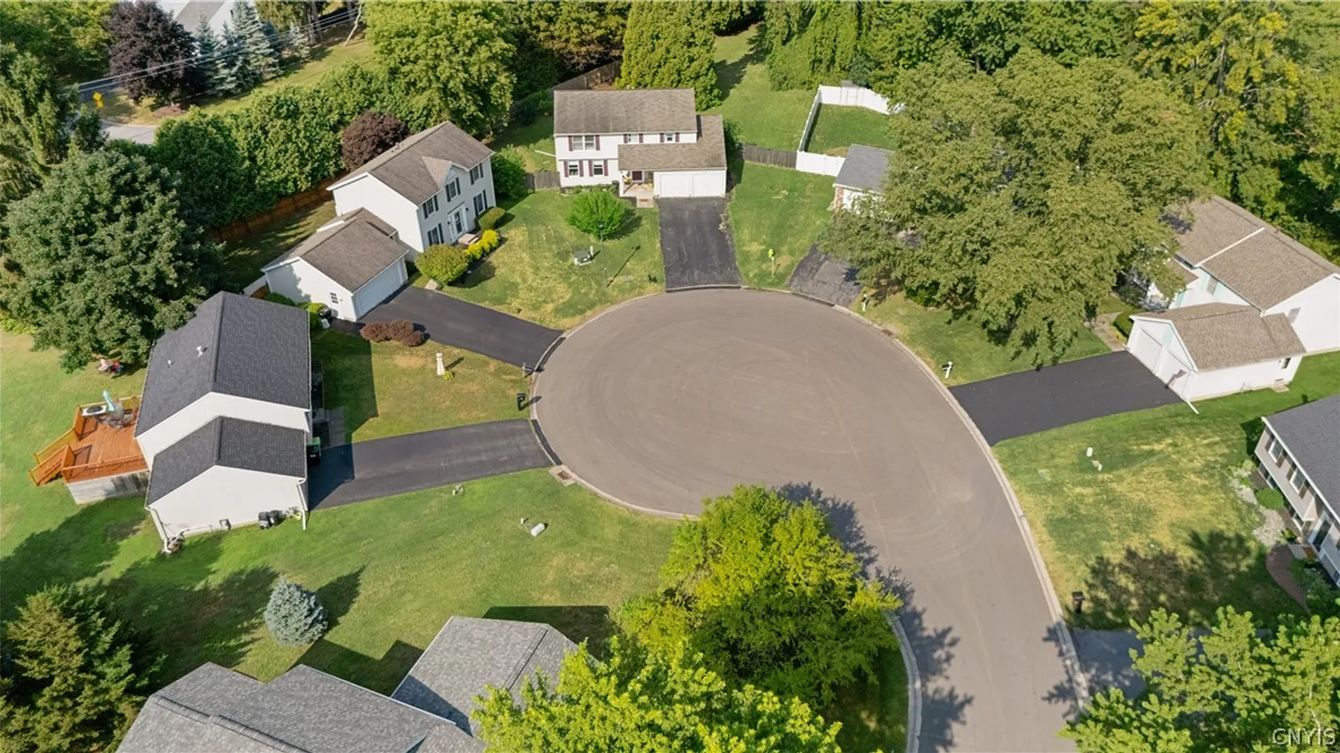 Property at 89 Inglesid Lane, Salina, NY 13090 6