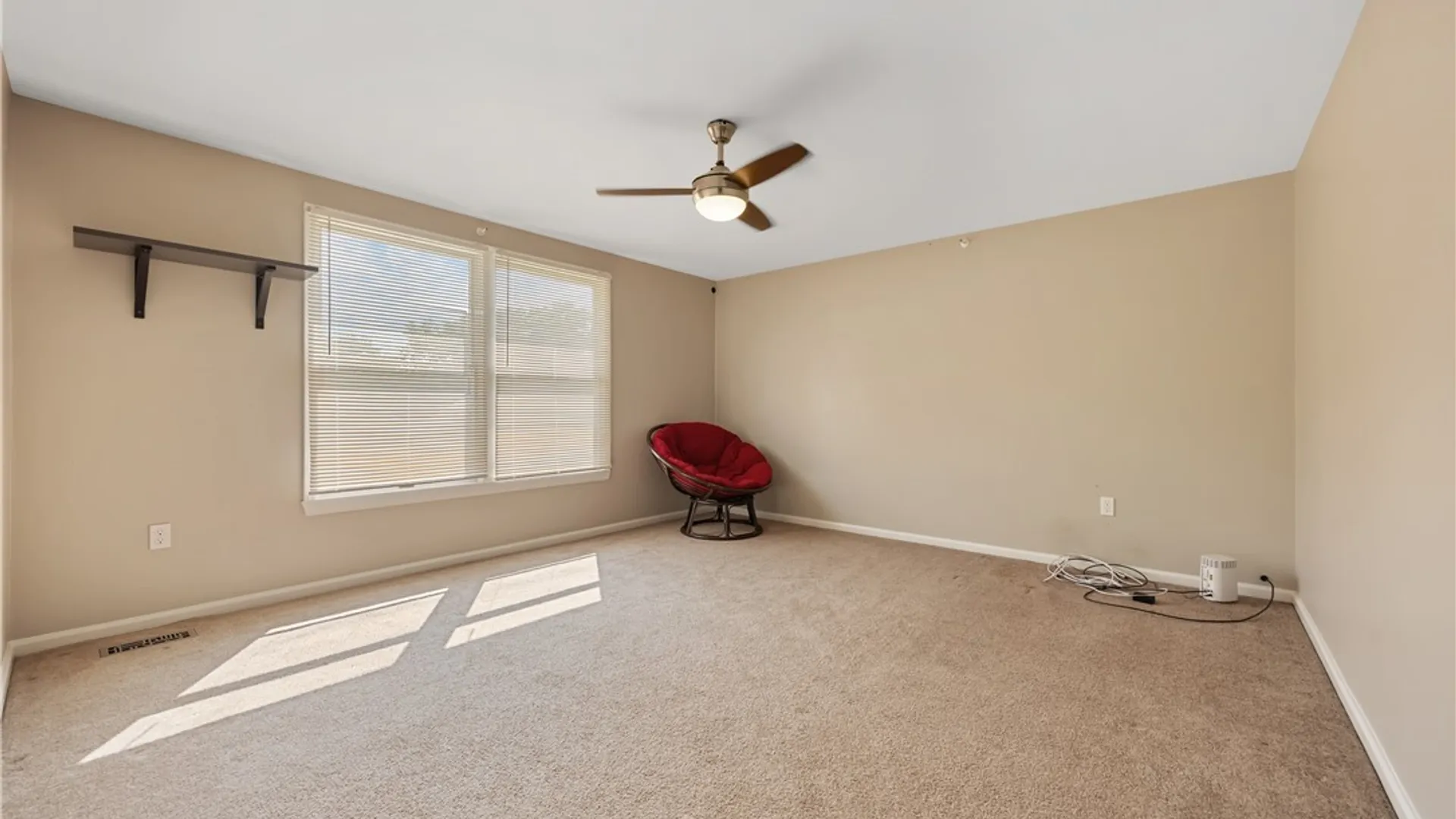 Property at 89 Inglesid Lane, Salina, NY 13090 25