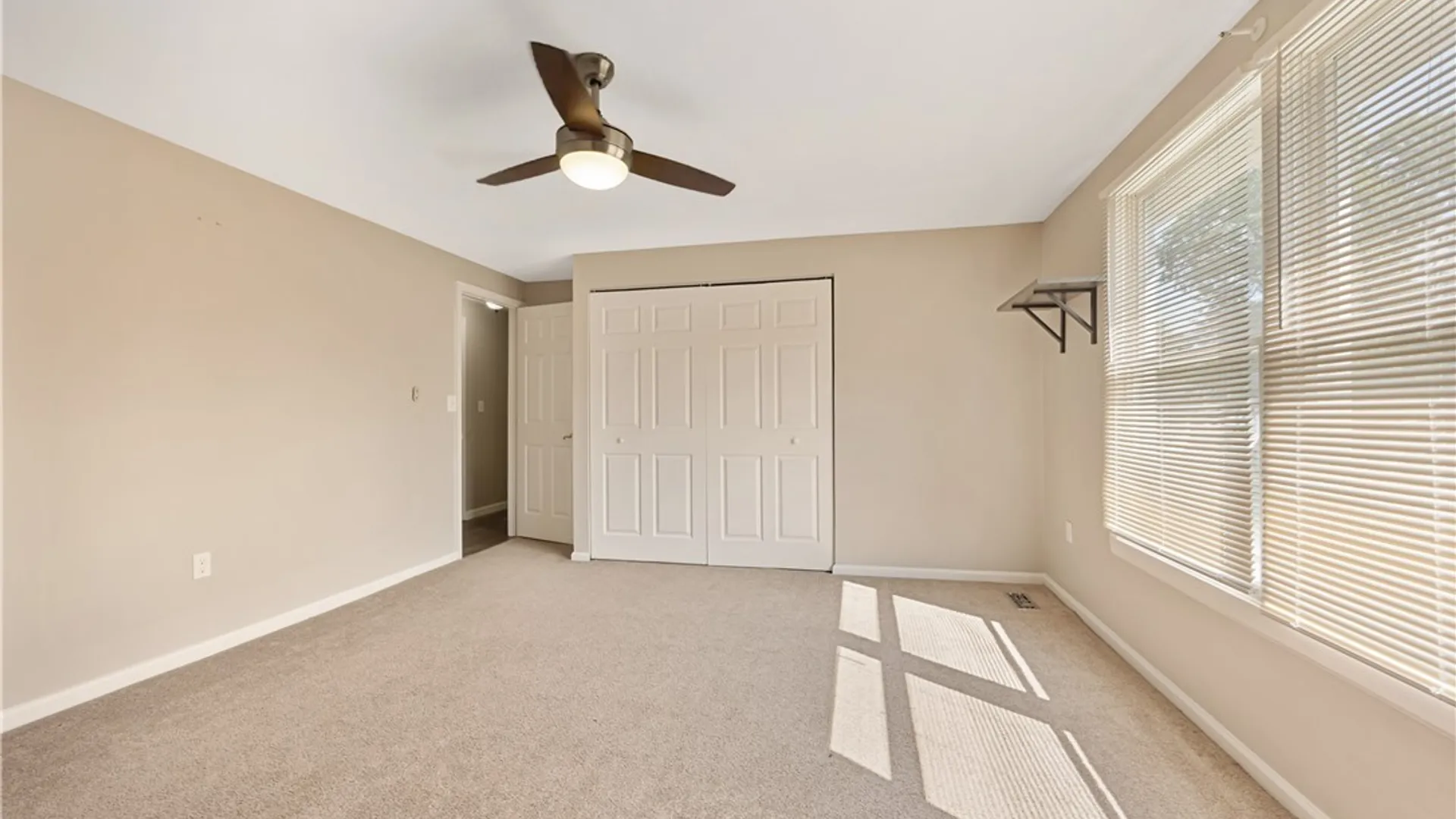 Property at 89 Inglesid Lane, Salina, NY 13090 27
