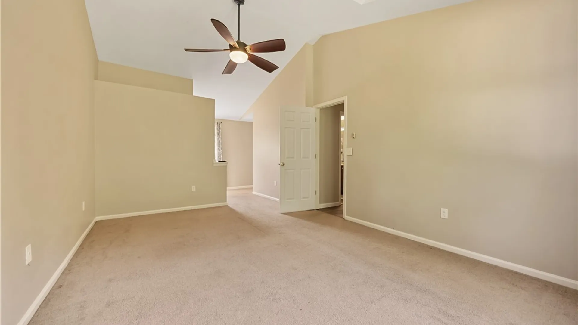 Property at 89 Inglesid Lane, Salina, NY 13090 35
