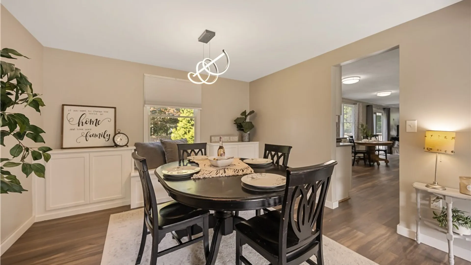 Property at 89 Inglesid Lane, Salina, NY 13090 14