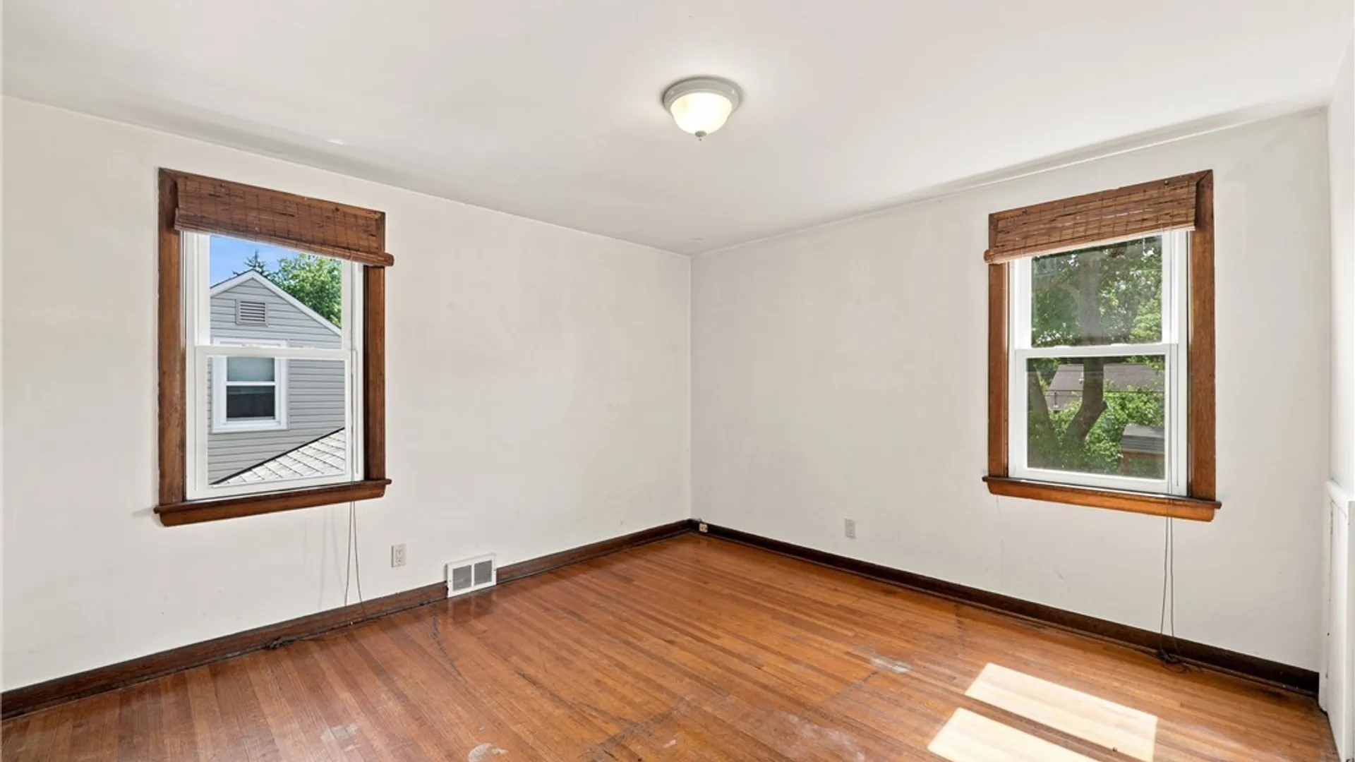 Property at 131 Chamberlin Drive, West Seneca, NY 14210 20