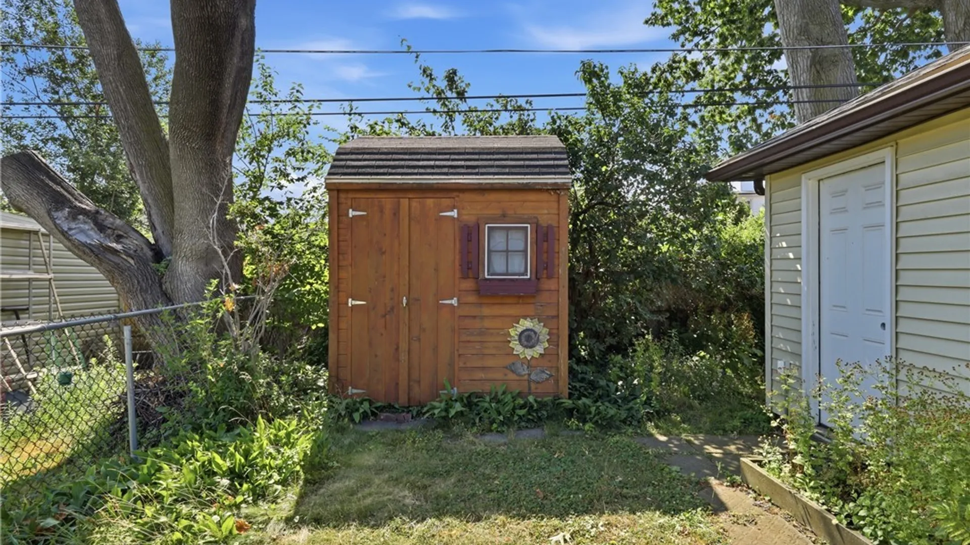 Property at 131 Chamberlin Drive, West Seneca, NY 14210 6