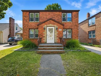 Property at 131 Chamberlin Drive, West Seneca, NY 14210