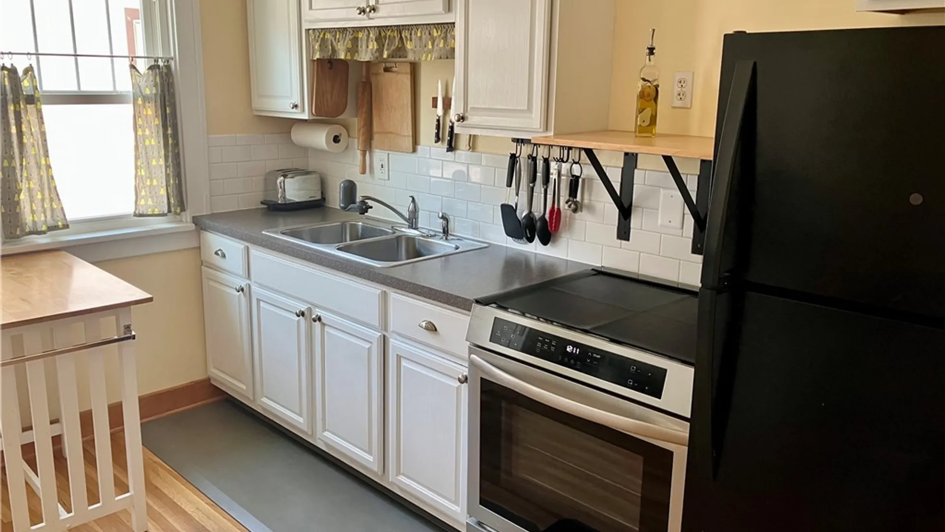 Property at 304 Wellington Road, Buffalo, NY 14216 9